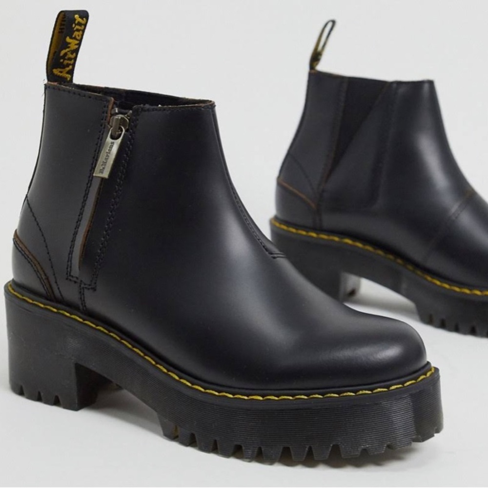 Dr Martens Rometty II zip heeled chelsea boots